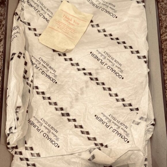 Beautiful pair of Donald J Pliner Boots size 8 - Picture 7 of 12